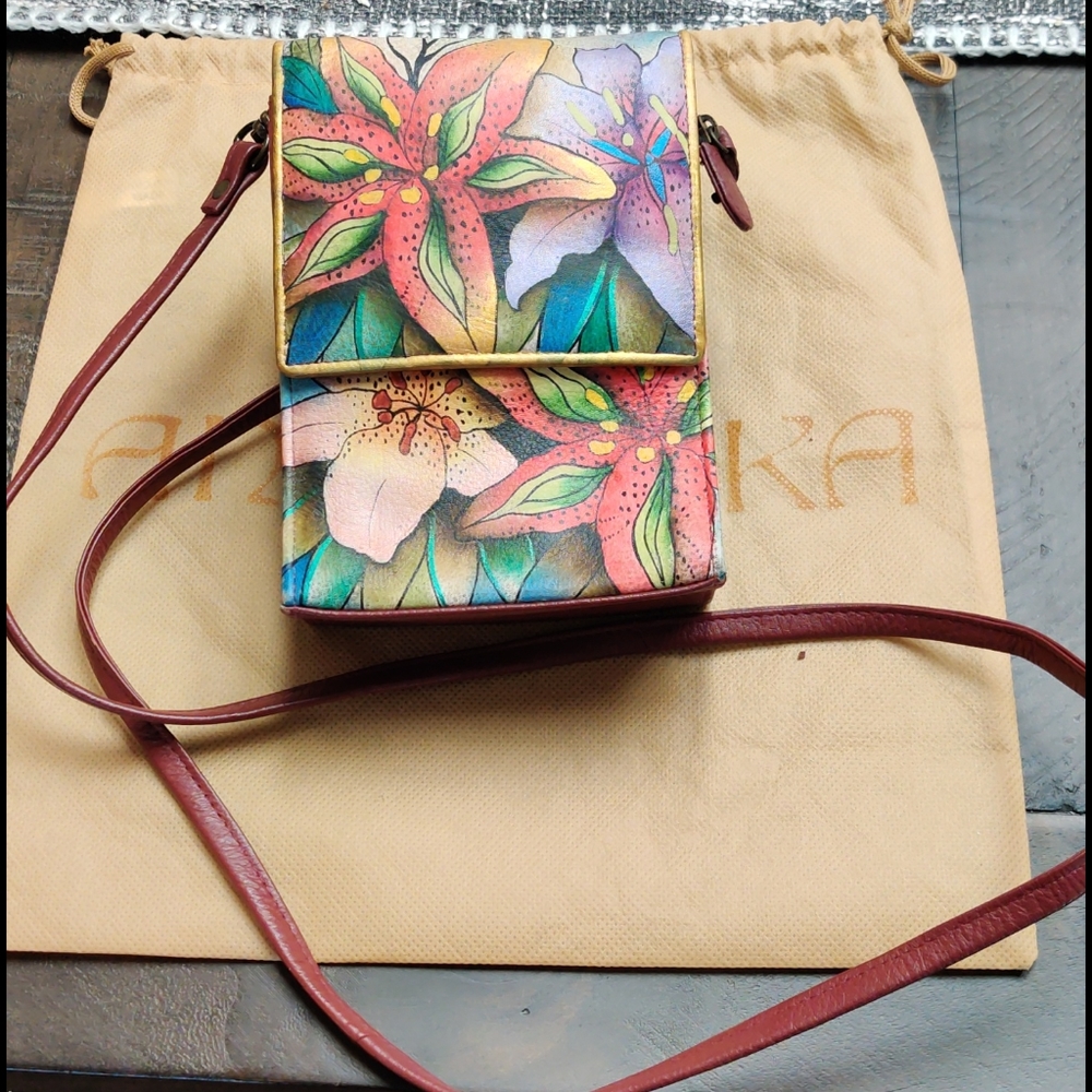 Anuschka hand painted side purse.